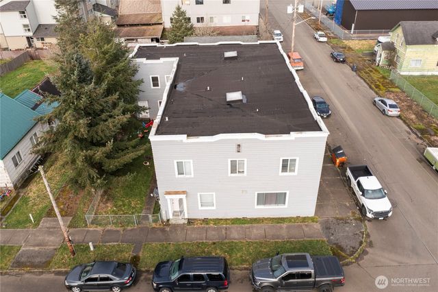 1020 J Street, Hoquiam, WA 98550