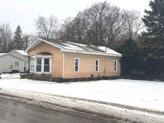 539 N Main Street, Perry, MI 48872