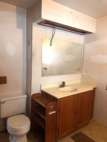 539 N Main Street, Perry, MI 48872