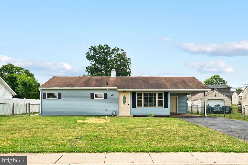 224 SUFFOLK RD, Fairless Hills, PA 19030