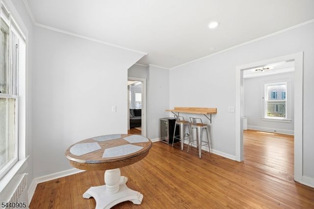 2 Academy St, Newton Town, NJ 07860