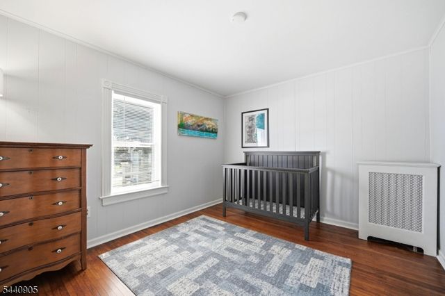 2 Academy St, Newton Town, NJ 07860