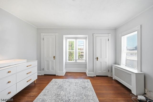 2 Academy St, Newton Town, NJ 07860