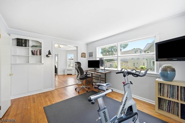 2 Academy St, Newton Town, NJ 07860
