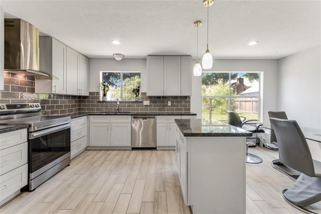 18318 Oakhampton Drive, Houston, TX 77084