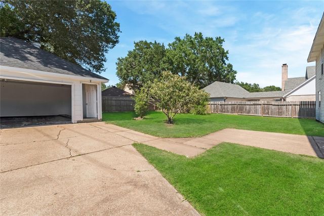 18318 Oakhampton Drive, Houston, TX 77084