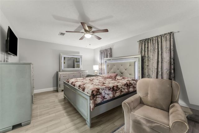 18318 Oakhampton Drive, Houston, TX 77084