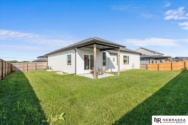 3345 N 92nd Street, Lincoln, NE 68507