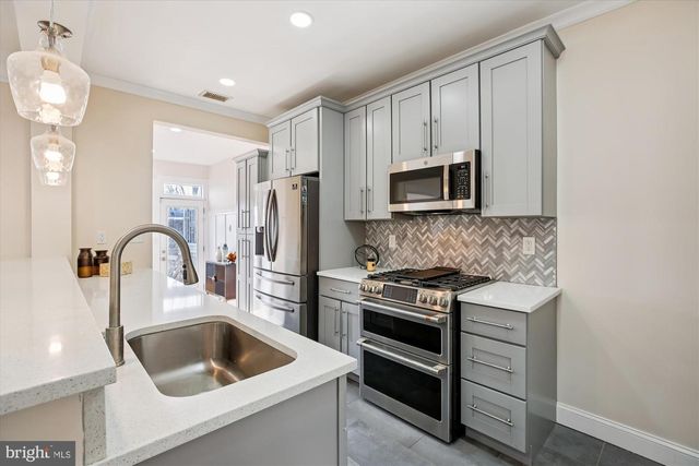 1412 ALLISON ST NW, Washington, DC 20011