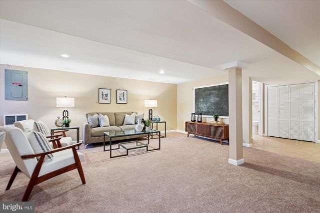 1412 ALLISON ST NW, Washington, DC 20011