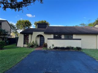 12713 SW 70th Lane, Miami, FL 33183