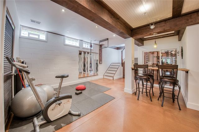 236 Hespenheide Road, Adams Twp, PA 16046