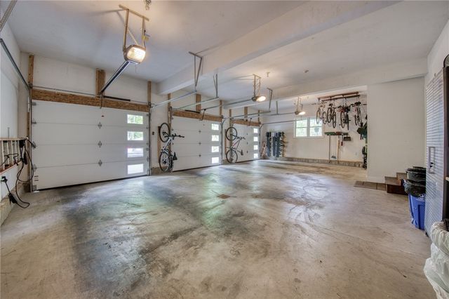 236 Hespenheide Road, Adams Twp, PA 16046