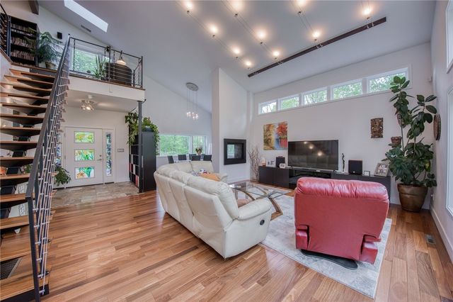 236 Hespenheide Road, Adams Twp, PA 16046