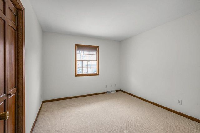 2805 Alvarado Lane N, Plymouth, MN 55447
