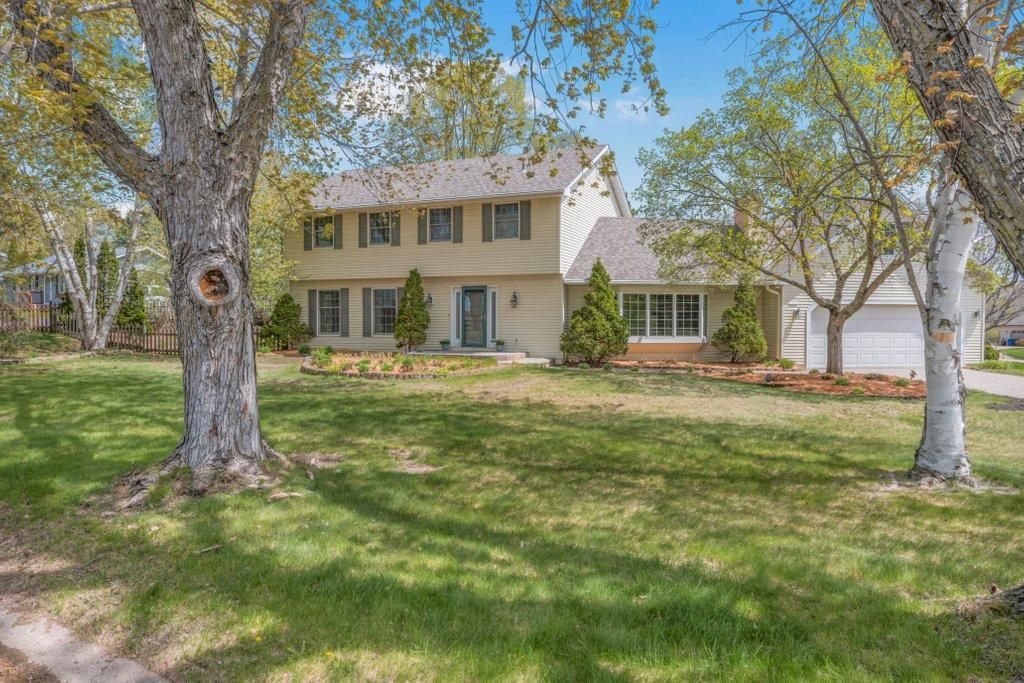 2805 Alvarado Lane N, Plymouth, MN 55447