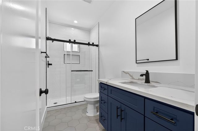 678 E 45th, Los Angeles, CA 90011