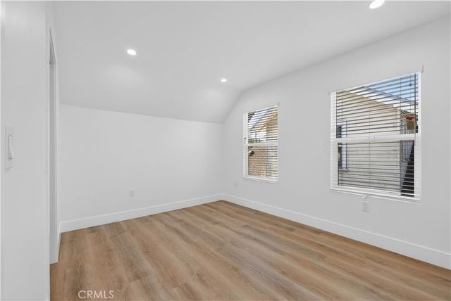 678 E 45th, Los Angeles, CA 90011