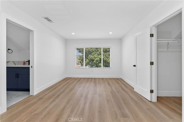 678 E 45th, Los Angeles, CA 90011