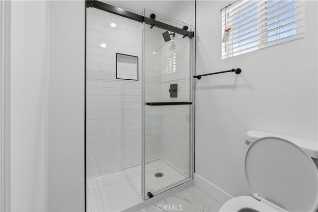 678 E 45th, Los Angeles, CA 90011