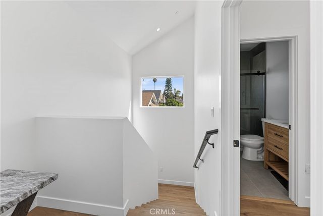 678 E 45th, Los Angeles, CA 90011