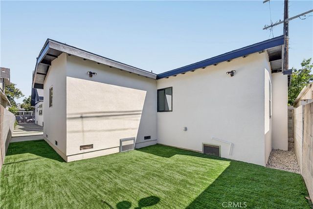 678 E 45th, Los Angeles, CA 90011