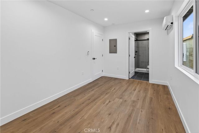 678 E 45th, Los Angeles, CA 90011