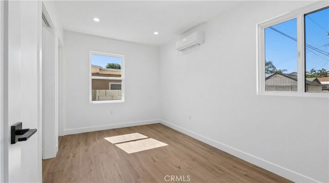 678 E 45th, Los Angeles, CA 90011