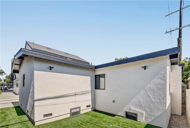 678 E 45th, Los Angeles, CA 90011