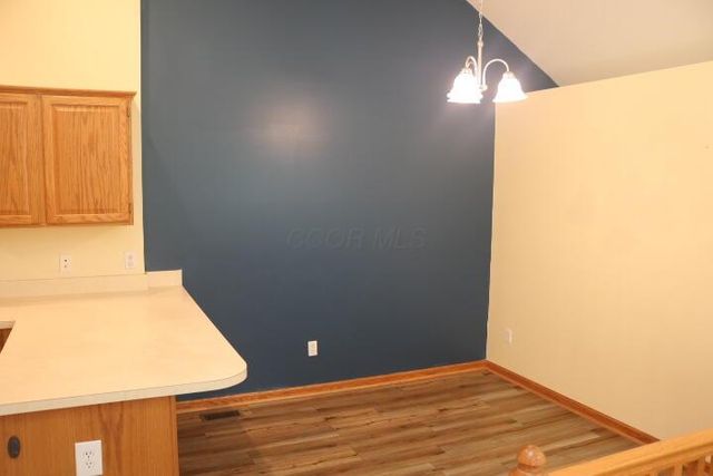 2 Coventry Court W, Mount Vernon, OH 43050