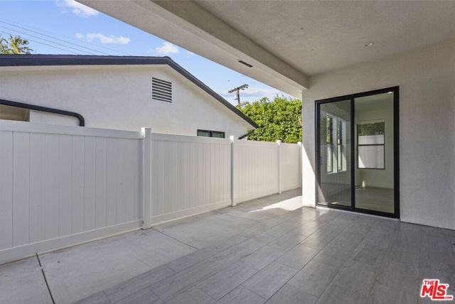 521 N Martel Avenue, Los Angeles, CA 90036