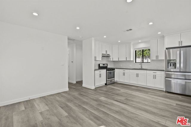 521 N Martel Avenue, Los Angeles, CA 90036