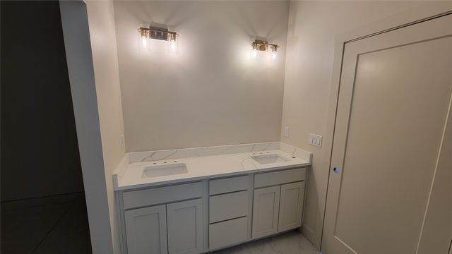 8219 Buckley Court, Johnston, IA 50111