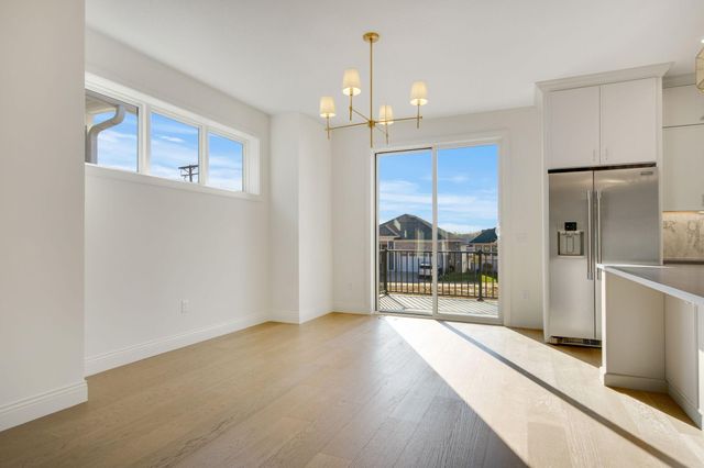 320 Laurel Curve, Golden Valley, MN 55426