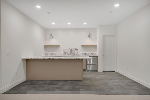 320 Laurel Curve, Golden Valley, MN 55426