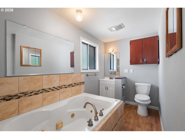 15820 Se 3RD St, Vancouver, WA 98684