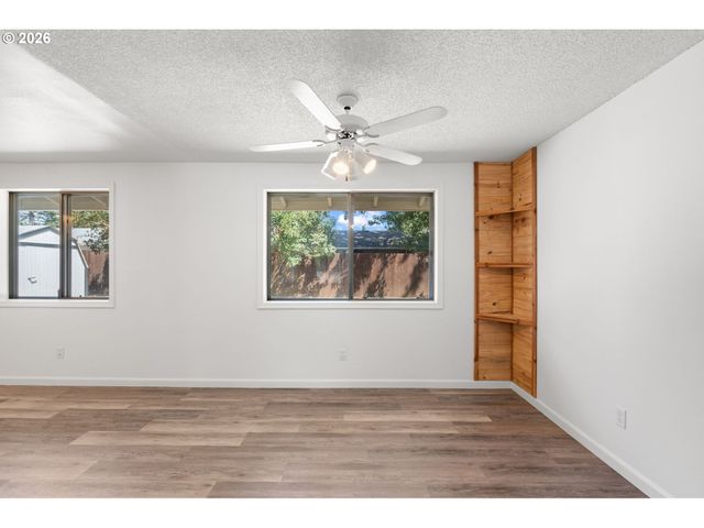 15820 Se 3RD St, Vancouver, WA 98684