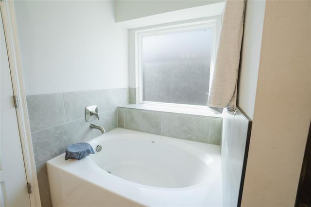 4705 Apatite Bluff Drive, Oklahoma City, OK 73179