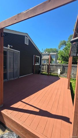 23400 Reynolds Avenue, Hazel Park, MI 48030