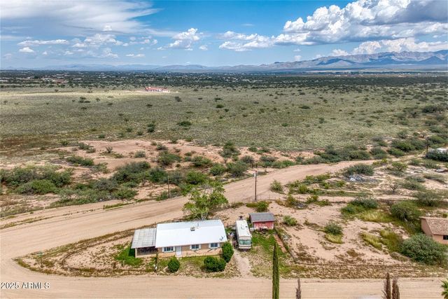 10019 S HONEYSUCKLE Drive, Hereford, AZ 85615
