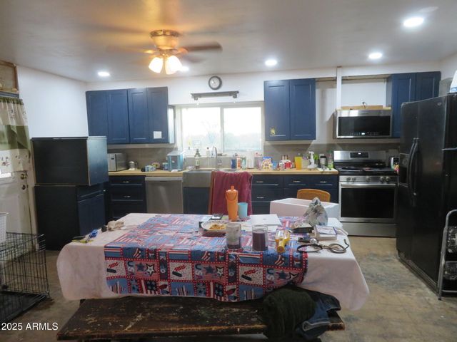 10019 S HONEYSUCKLE Drive, Hereford, AZ 85615