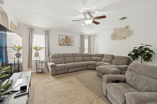 15822 MANES GRV, San Antonio, TX 78247