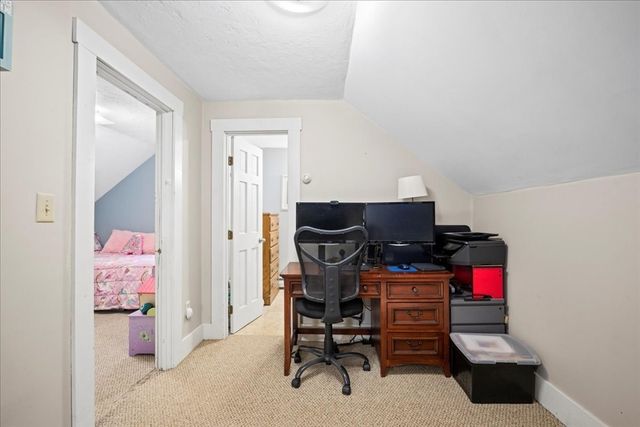 39 Forest St, North Brookfield, MA 01535