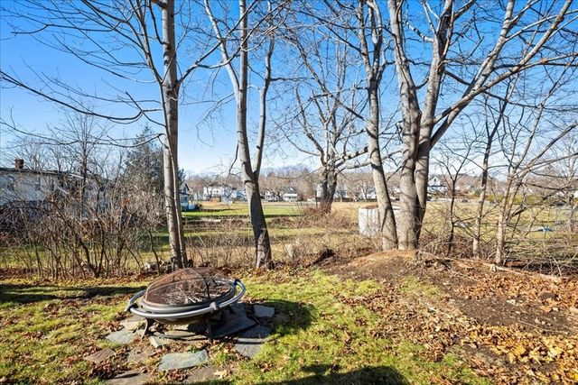 39 Forest St, North Brookfield, MA 01535