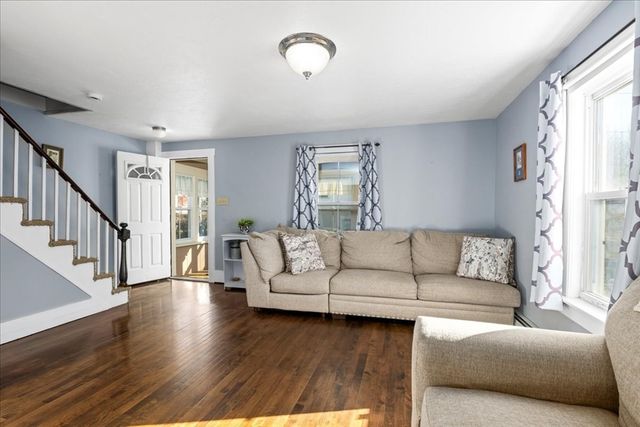 39 Forest St, North Brookfield, MA 01535