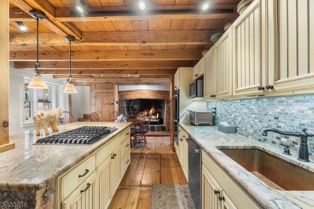 1 Bonetown Rd, Raritan Twp., NJ 08822