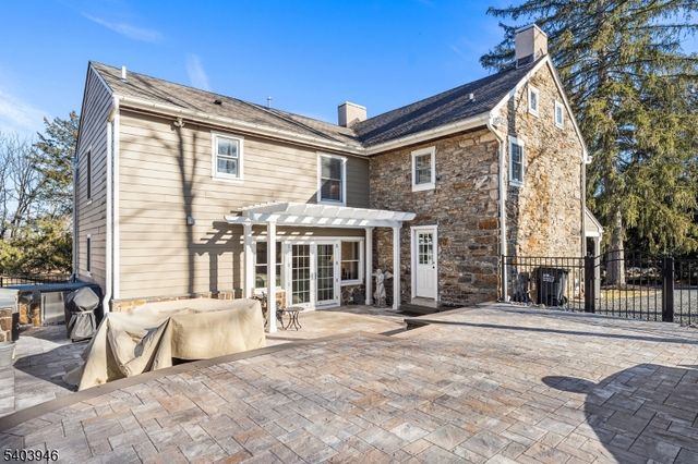 1 Bonetown Rd, Raritan Twp., NJ 08822