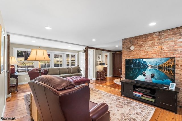 1 Bonetown Rd, Raritan Twp., NJ 08822