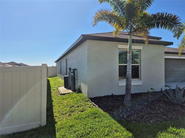 7033 KING CREEK DRIVE, Sun City Center, FL 33573