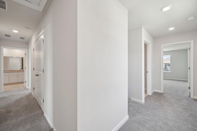 108 MEADOW RIDGE WAY, Staunton, VA 24401